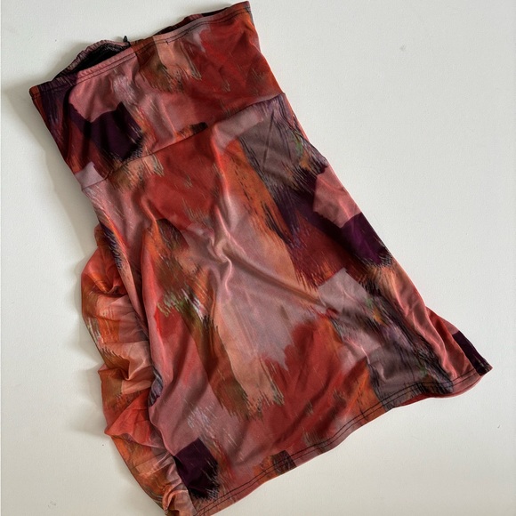 NWT Prettylittlething | Bandeau Mini Dress - Picture 4 of 4